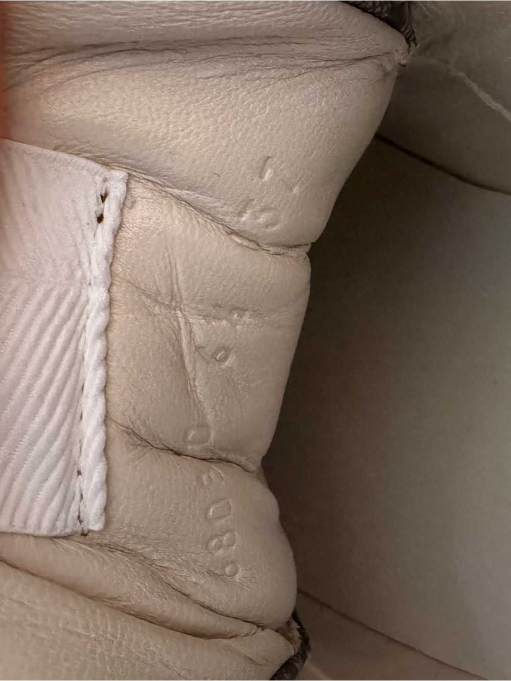 Gucci 100 Rhython monogram GG sneakers beige - Picture 8 of 8